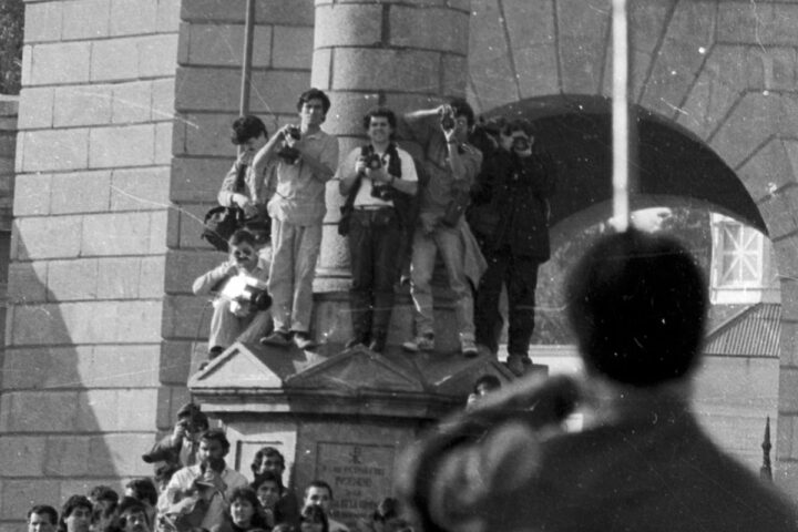 An Oscillating Shadow